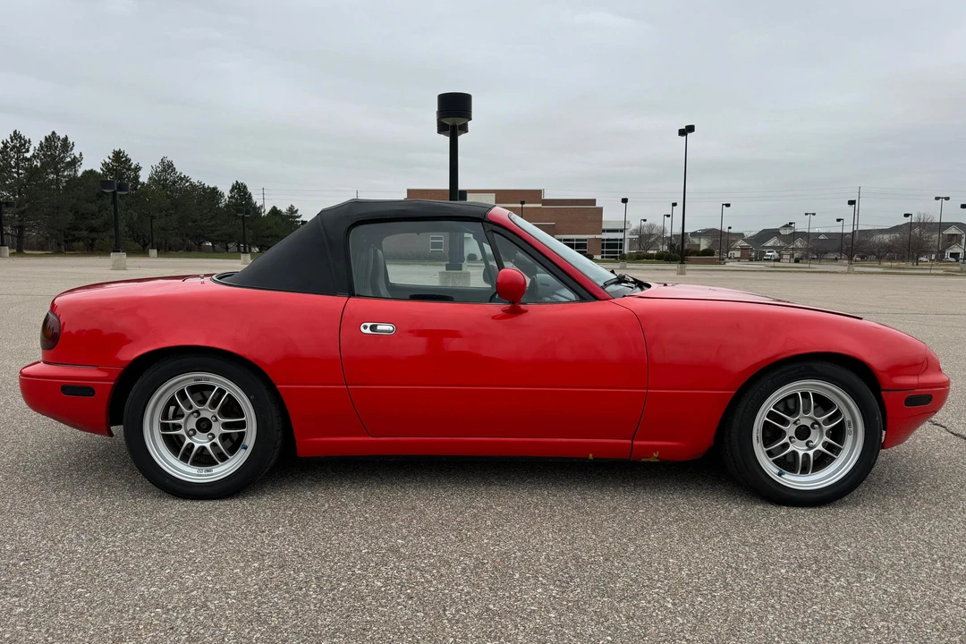 1992 Mazda NA MX-5 Miata - Image 3 of 31
