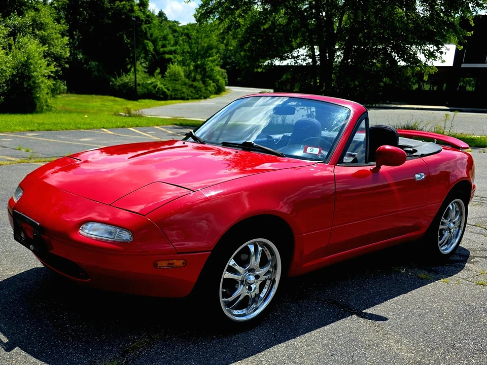 1992 Mazda NA MX-5 Miata - Image 7 of 31