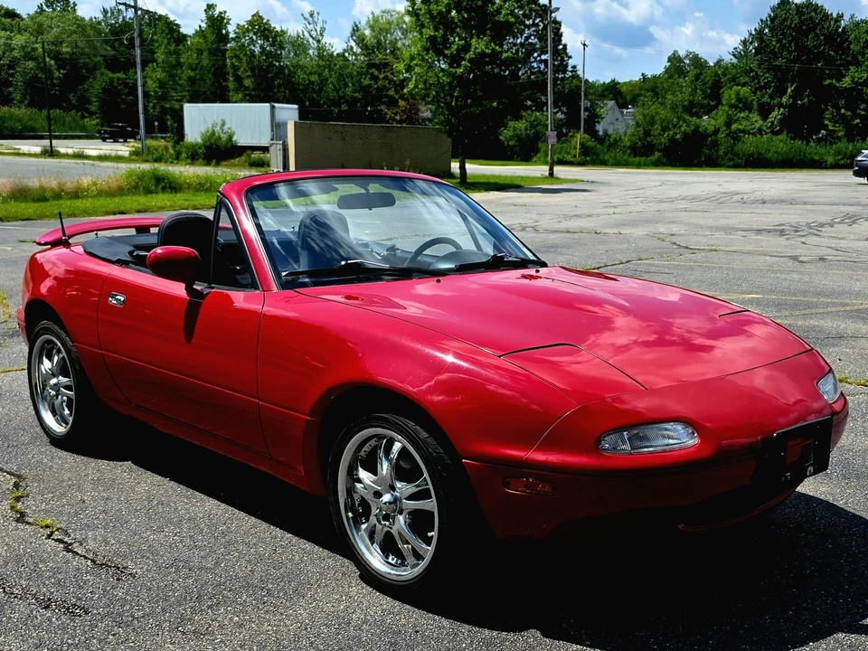 1992 Mazda NA MX-5 Miata - Image 2 of 31