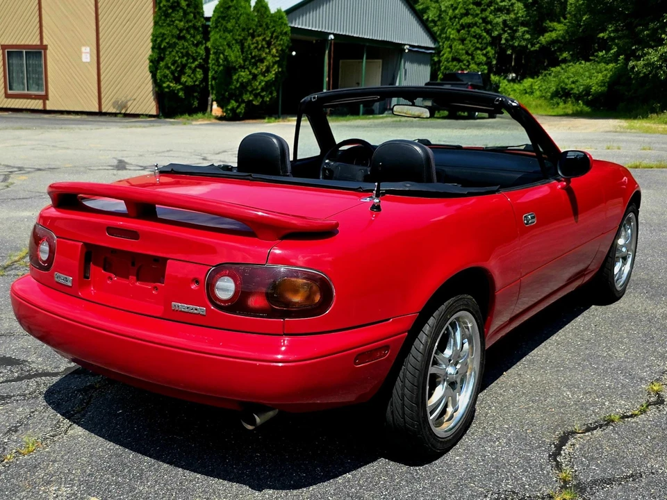 1992 Mazda NA MX-5 Miata - Image 14 of 31