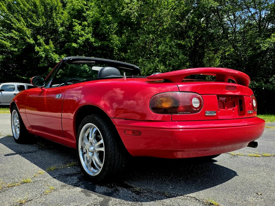 1992 Mazda NA MX-5 Miata - Image 11 of 31