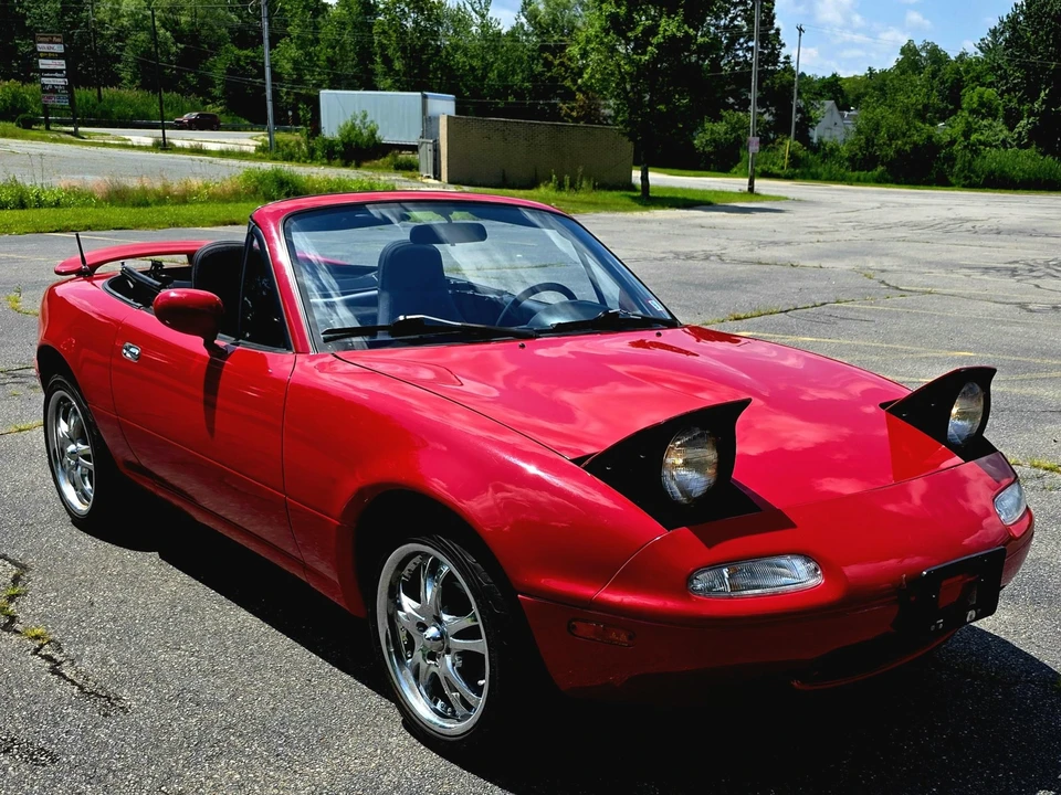 1992 Mazda NA MX-5 Miata - Image 19 of 31