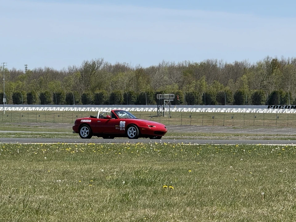 1992 Mazda NA MX-5 Miata - Image 10 of 12