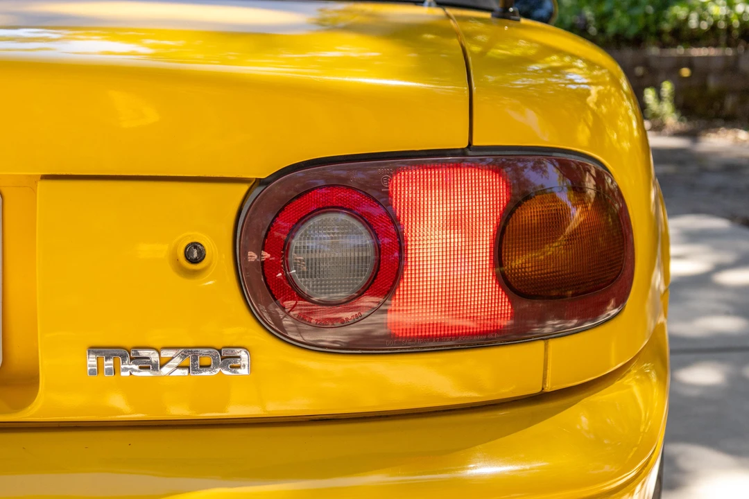 1992 Mazda NA MX-5 Miata - Image 26 of 31
