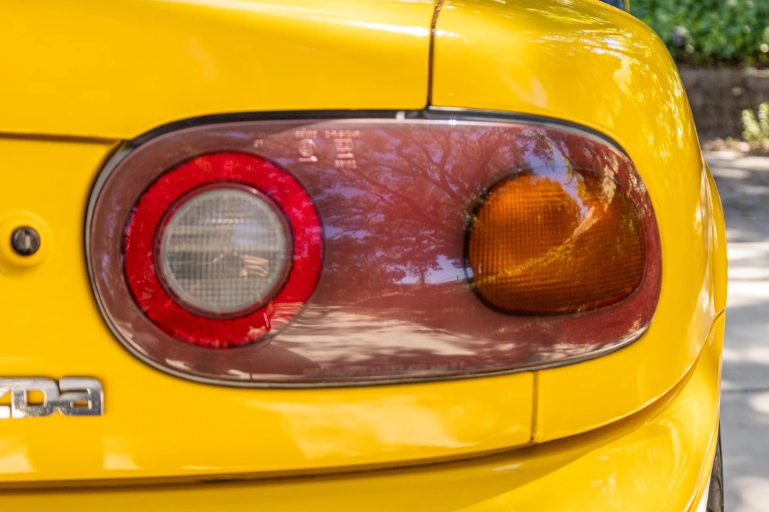 1992 Mazda NA MX-5 Miata - Image 28 of 31