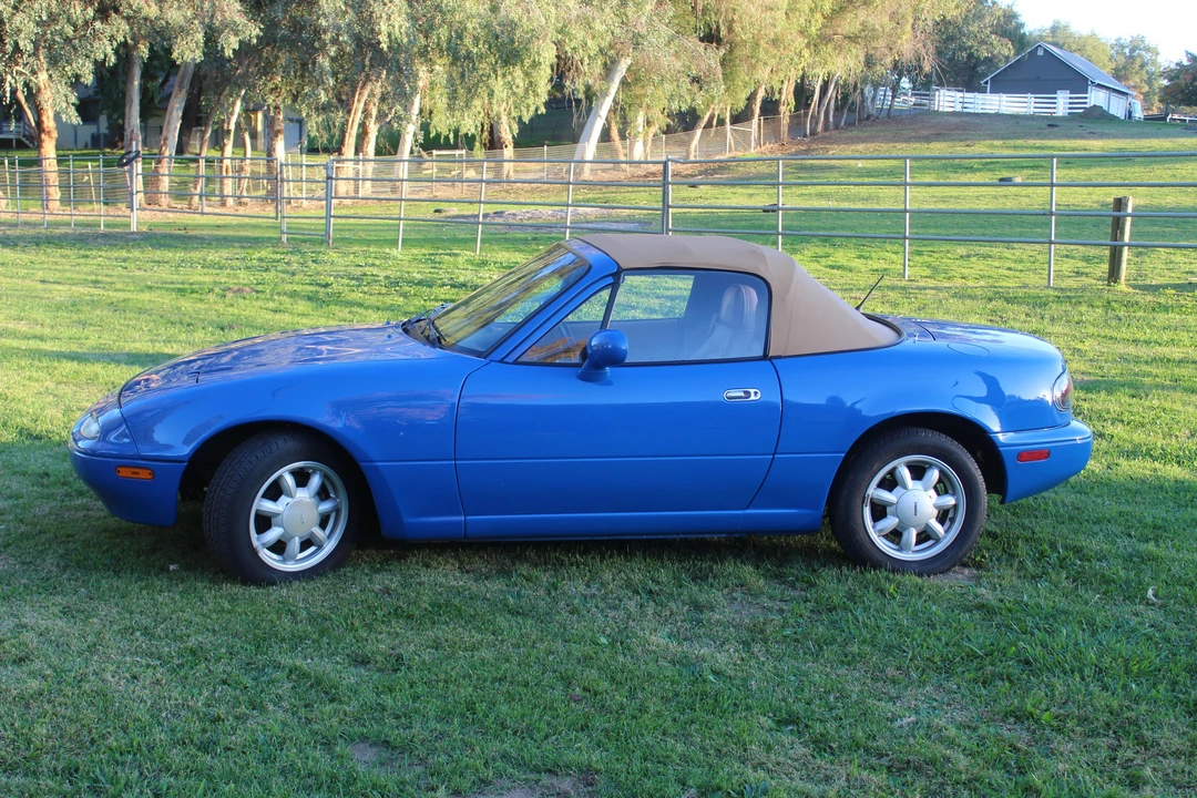 1992 Mazda NA MX-5 Miata - Image 12 of 21