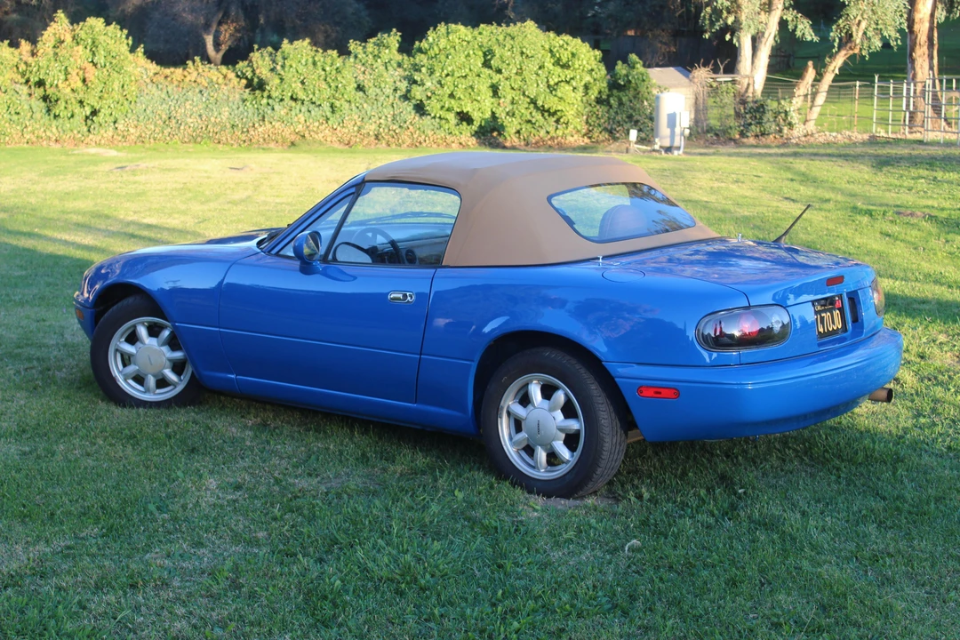 1992 Mazda NA MX-5 Miata - Image 14 of 21