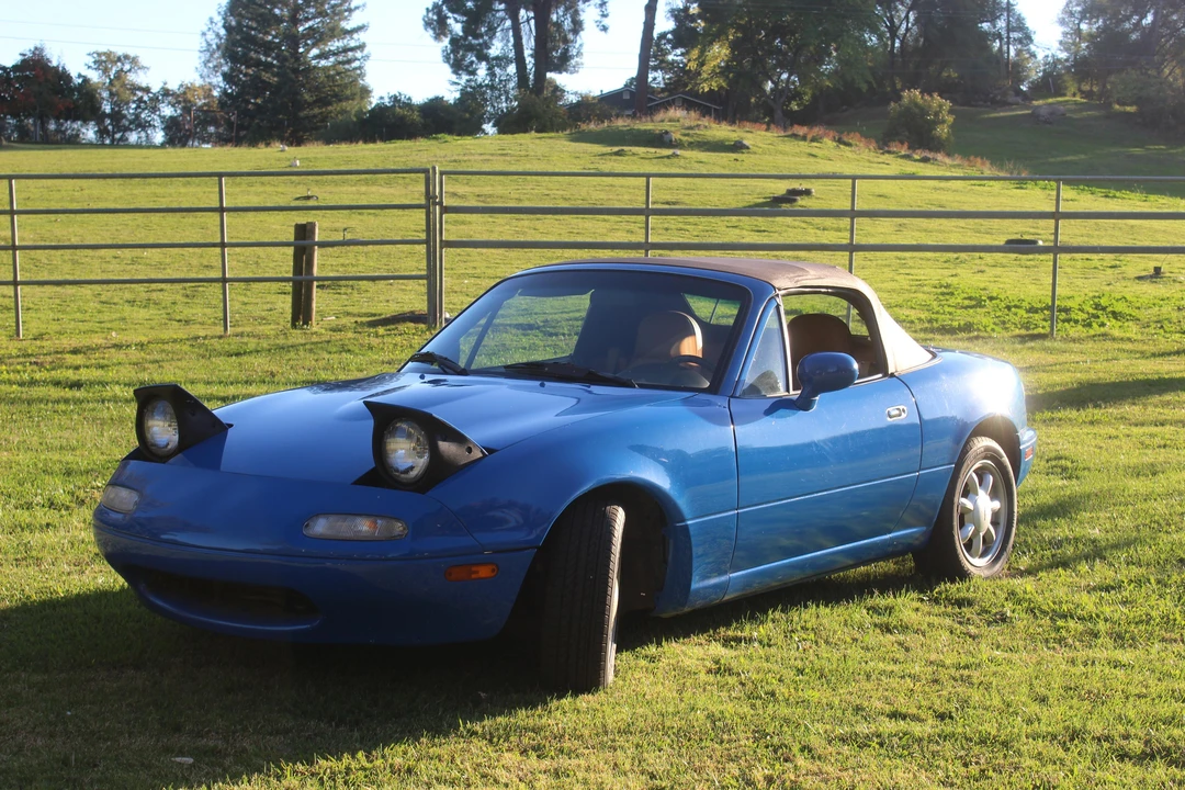 1992 Mazda NA MX-5 Miata - Image 9 of 21
