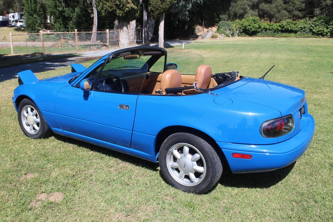 1992 Mazda NA MX-5 Miata - Image 4 of 21
