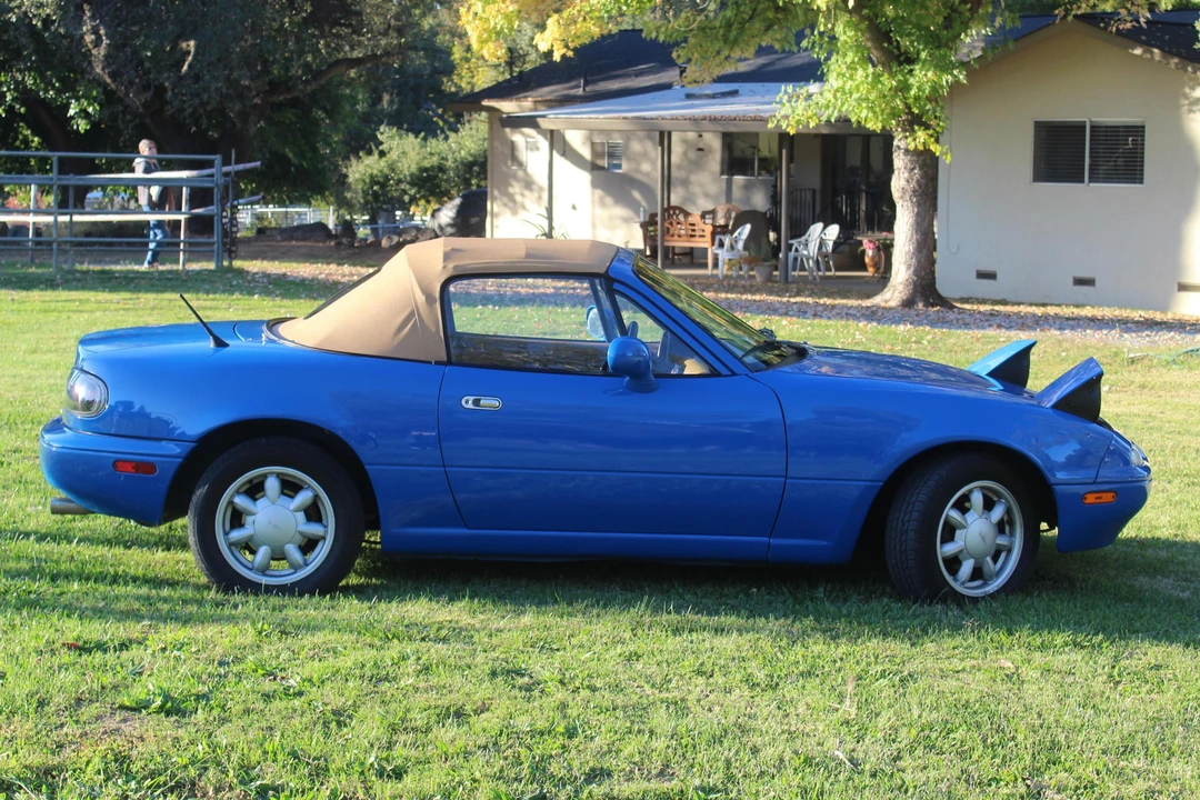 1992 Mazda NA MX-5 Miata - Image 3 of 21