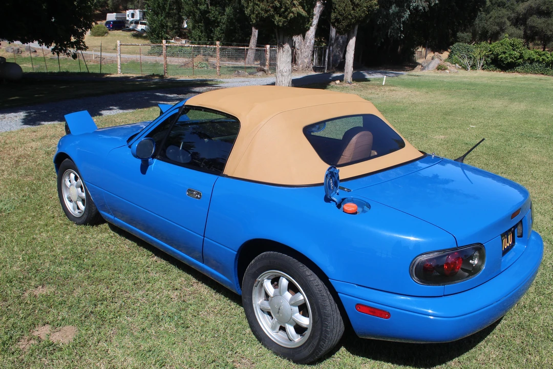 1992 Mazda NA MX-5 Miata - Image 15 of 21