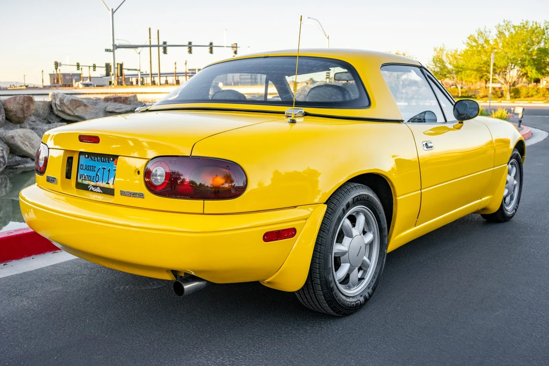 1992 Mazda NA MX-5 Miata - Image 9 of 31