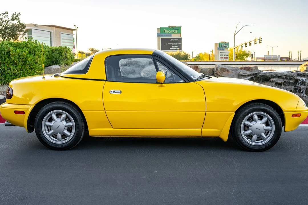 1992 Mazda NA MX-5 Miata - Image 10 of 31