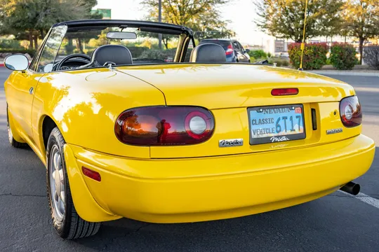 1992 Mazda NA MX-5 Miata - Image 4 of 31
