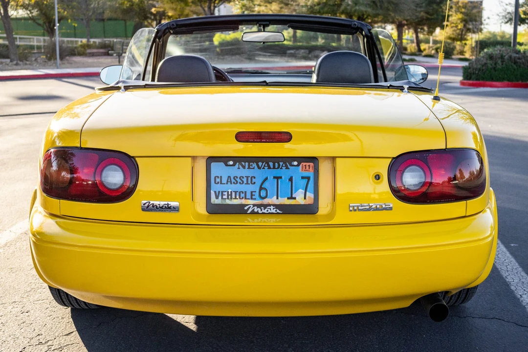 1992 Mazda NA MX-5 Miata - Image 6 of 31