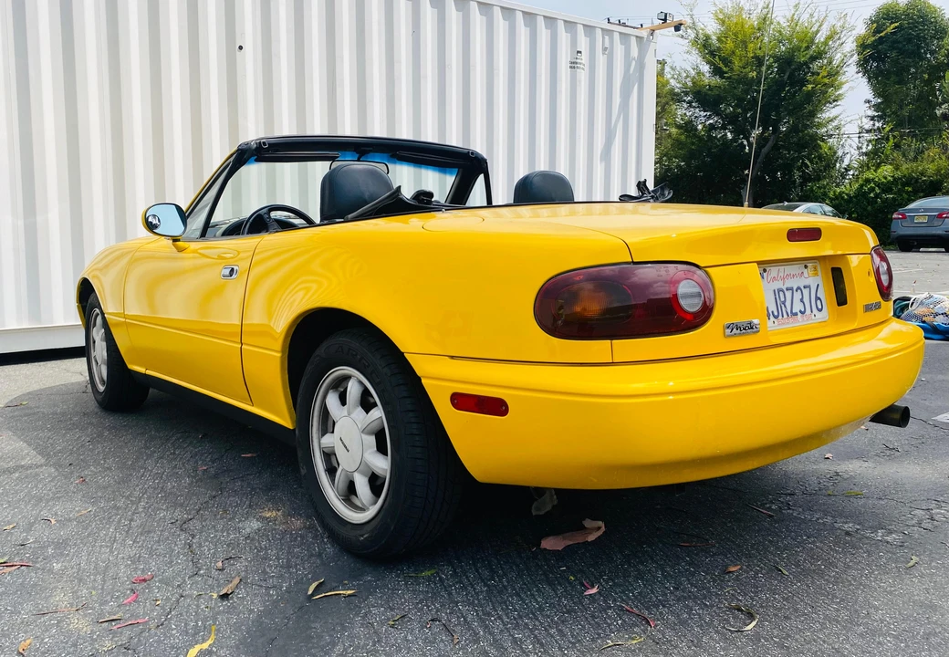 1992 Mazda NA MX-5 Miata - Image 9 of 31