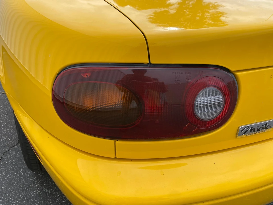 1992 Mazda NA MX-5 Miata - Image 21 of 31
