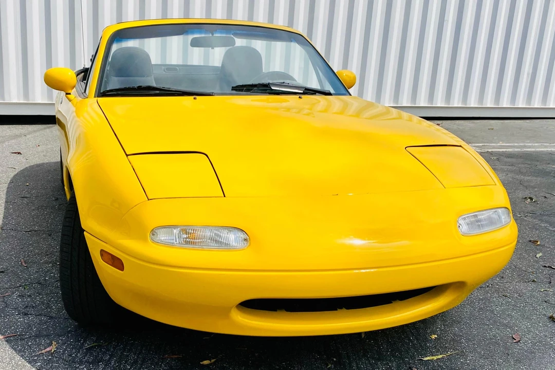 1992 Mazda NA MX-5 Miata - Image 2 of 31