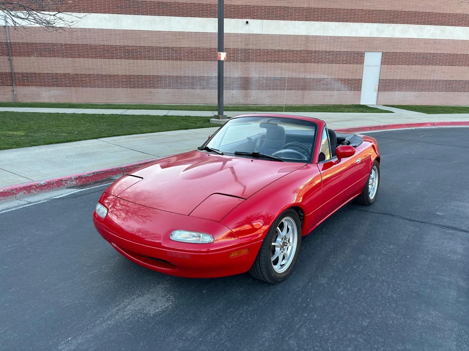 1992 Mazda NA MX-5 Miata - Image 9 of 31