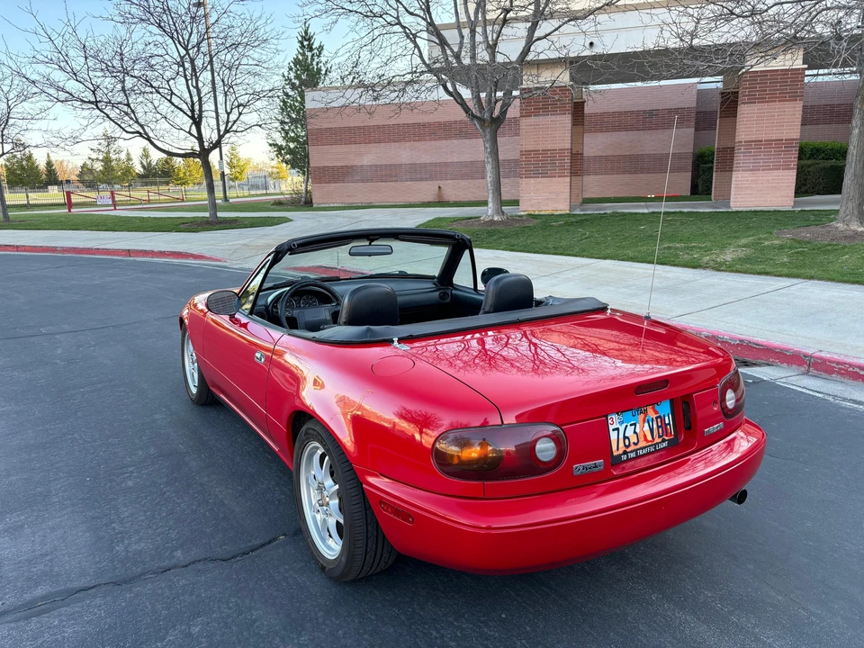 1992 Mazda NA MX-5 Miata - Image 21 of 31