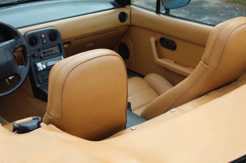 1992 Mazda NA MX-5 Miata - Image 23 of 26