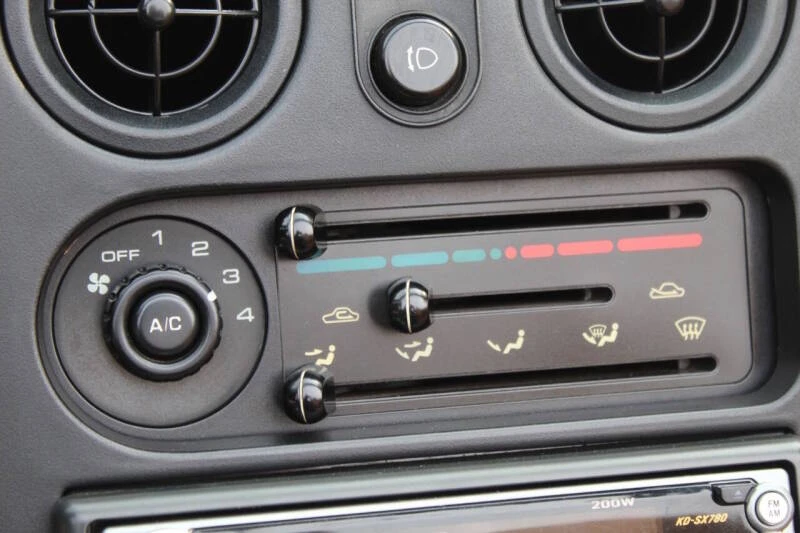 1992 Mazda NA MX-5 Miata - Image 24 of 26