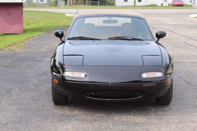 1992 Mazda NA MX-5 Miata - Image 5 of 26