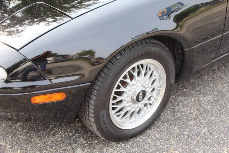 1992 Mazda NA MX-5 Miata - Image 14 of 26