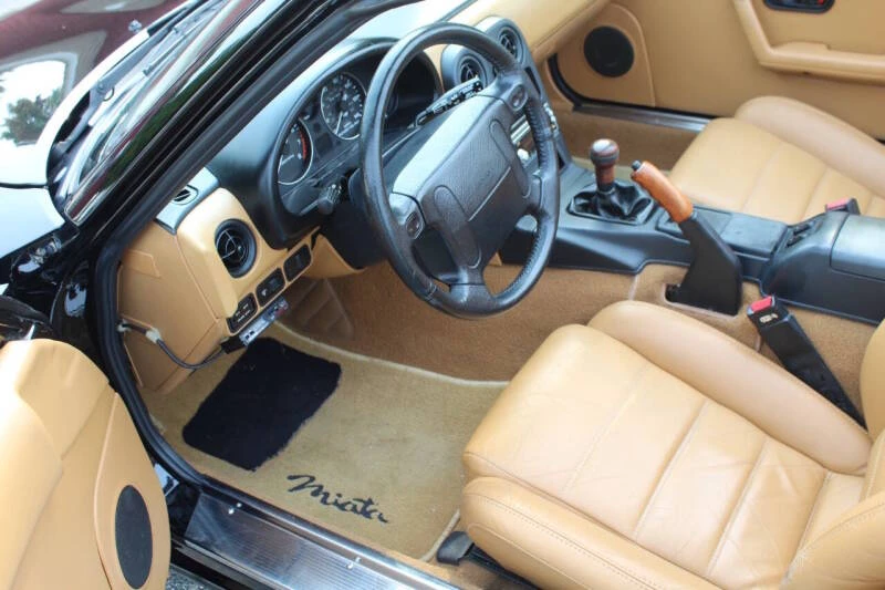 1992 Mazda NA MX-5 Miata - Image 20 of 26