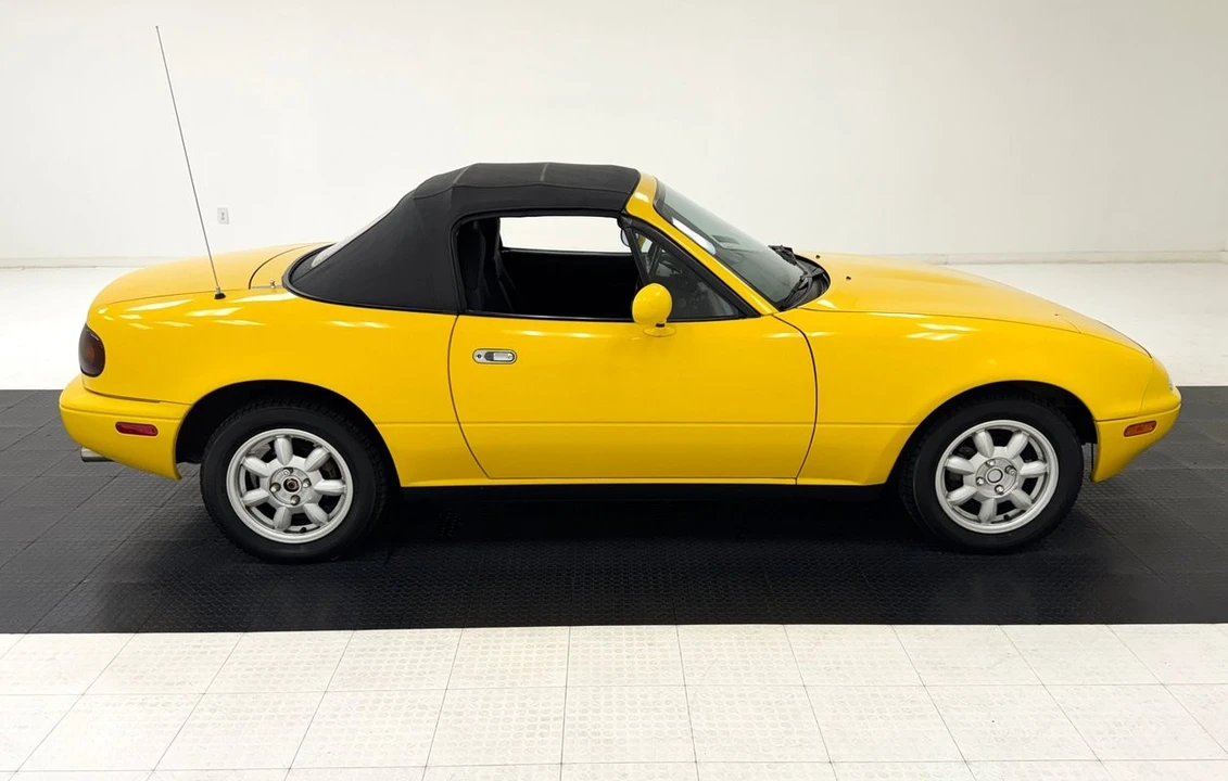 1992 Mazda NA MX-5 Miata - Image 10 of 31