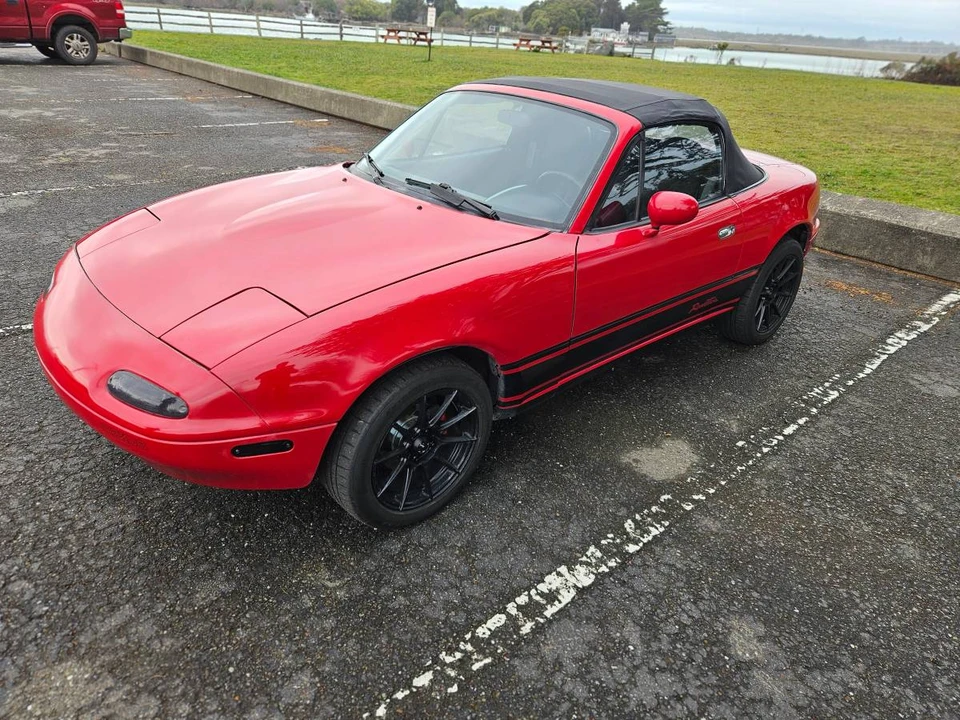 1992 Mazda NA MX-5 Miata - Image 2 of 24
