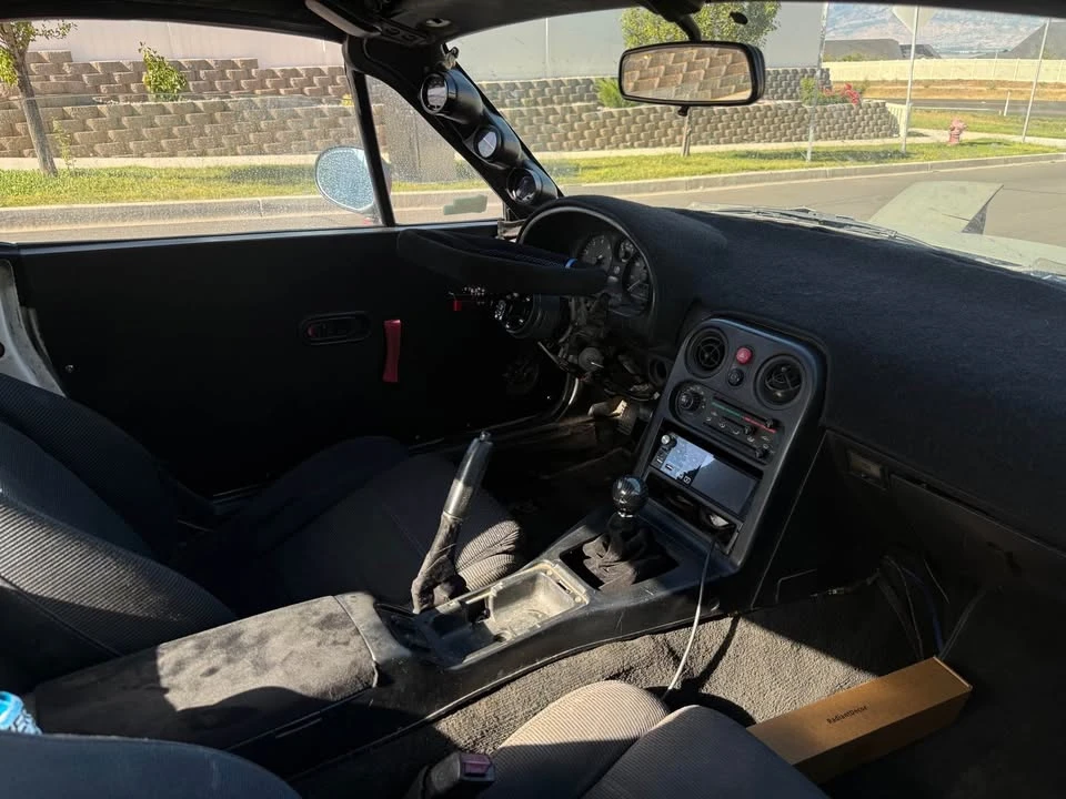 1992 Mazda NA MX-5 Miata - Image 13 of 14