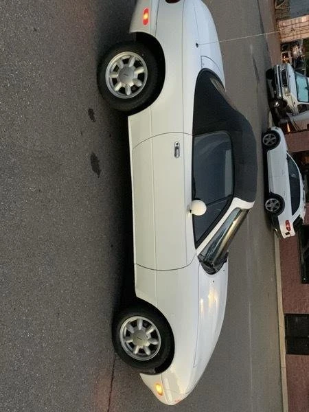 1992 Mazda NA MX-5 Miata - Image 18 of 20