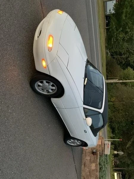 1992 Mazda NA MX-5 Miata - Image 16 of 20