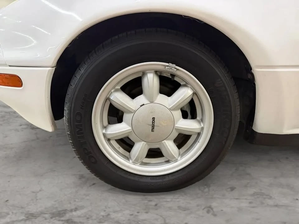 1992 Mazda NA MX-5 Miata - Image 9 of 20