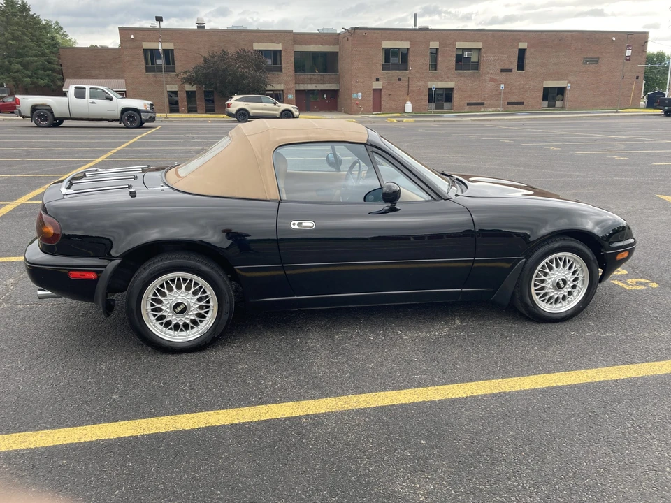1992 Mazda NA MX-5 Miata - Image 23 of 31