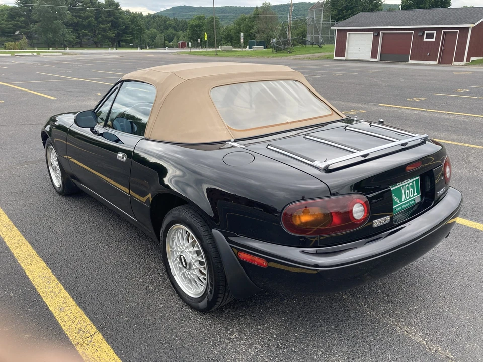 1992 Mazda NA MX-5 Miata - Image 11 of 31