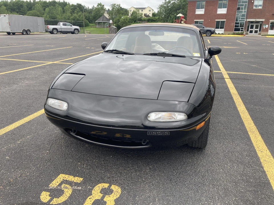1992 Mazda NA MX-5 Miata - Image 2 of 31