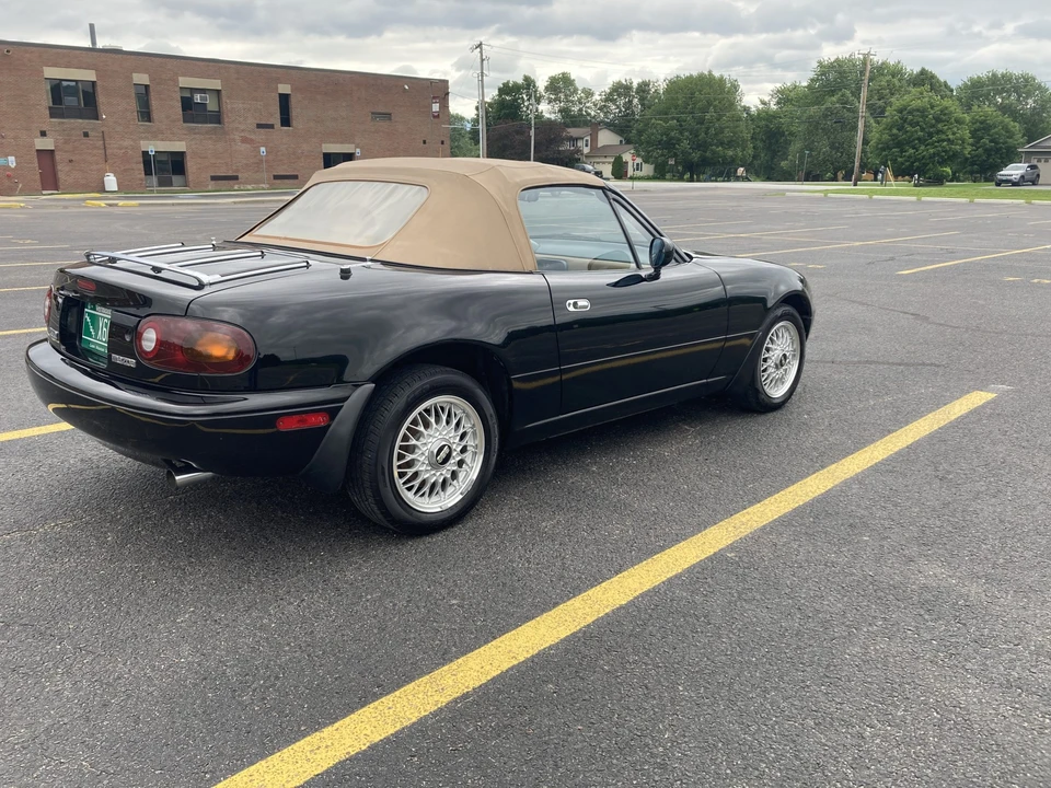 1992 Mazda NA MX-5 Miata - Image 19 of 31
