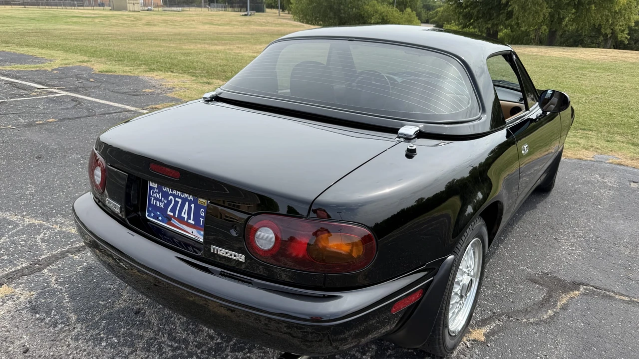 1992 Mazda NA MX-5 Miata - Image 13 of 31