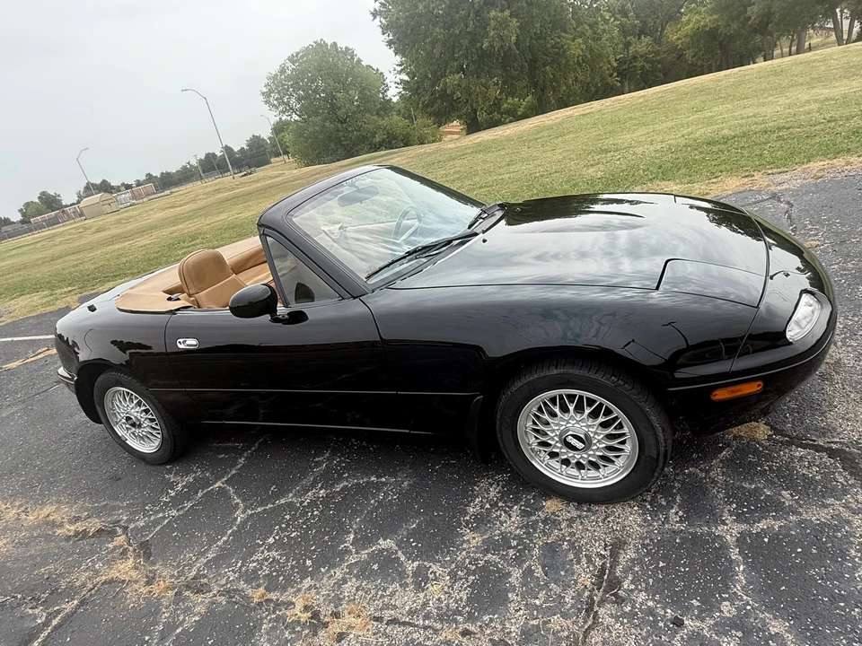 1992 Mazda NA MX-5 Miata - Image 6 of 31