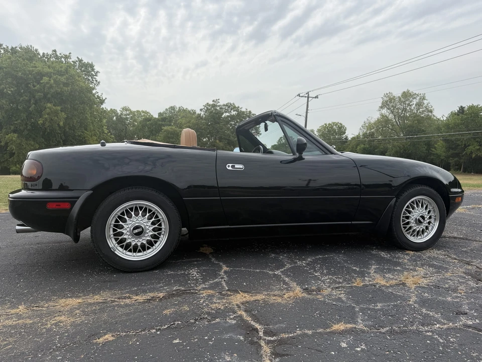 1992 Mazda NA MX-5 Miata - Image 7 of 31