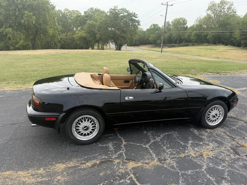 1992 Mazda NA MX-5 Miata - Image 8 of 31