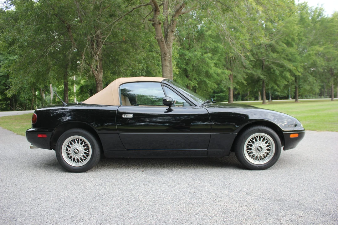 1992 Mazda NA MX-5 Miata - Image 27 of 31