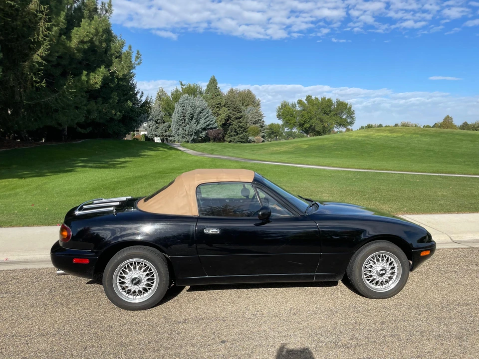 1992 Mazda NA MX-5 Miata - Image 15 of 31