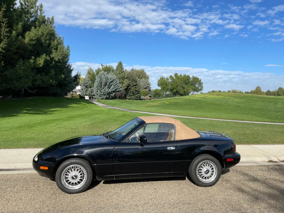 1992 Mazda NA MX-5 Miata - Image 13 of 31