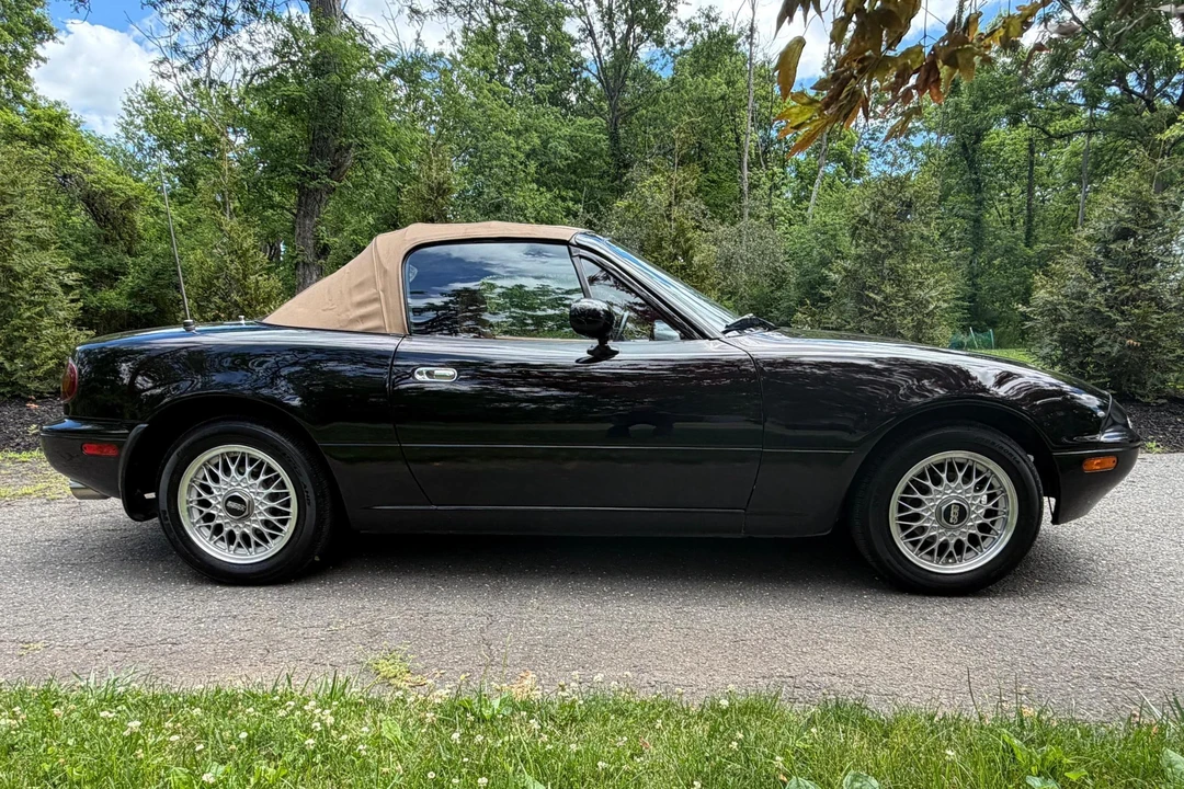 1992 Mazda NA MX-5 Miata - Image 3 of 31