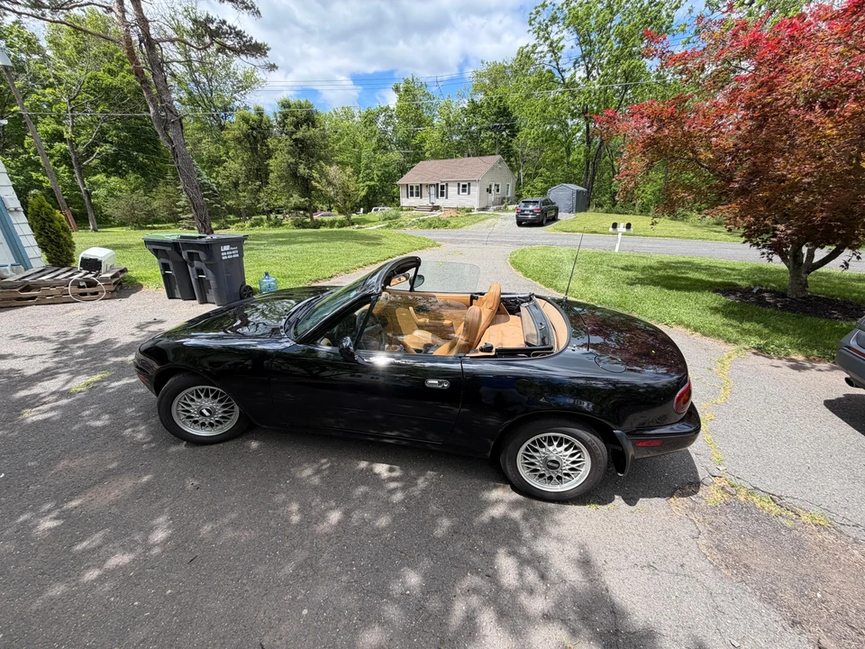 1992 Mazda NA MX-5 Miata - Image 9 of 31