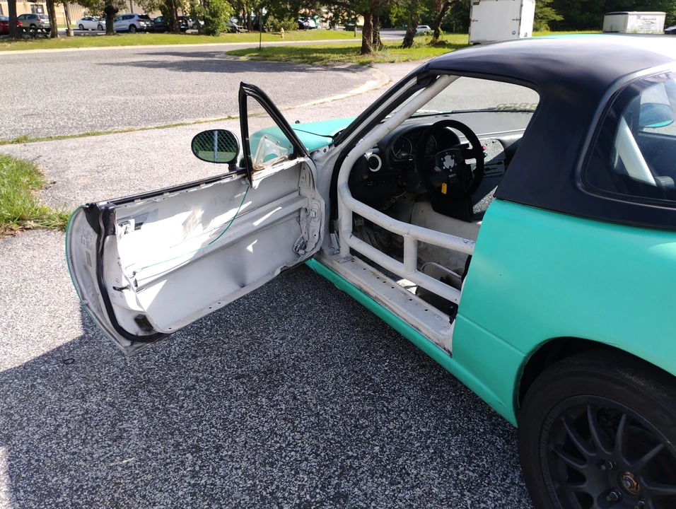 1992 Mazda NA MX-5 Miata - Image 15 of 31
