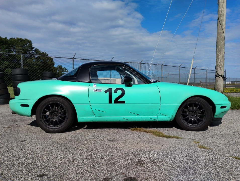 1992 Mazda NA MX-5 Miata - Image 5 of 31